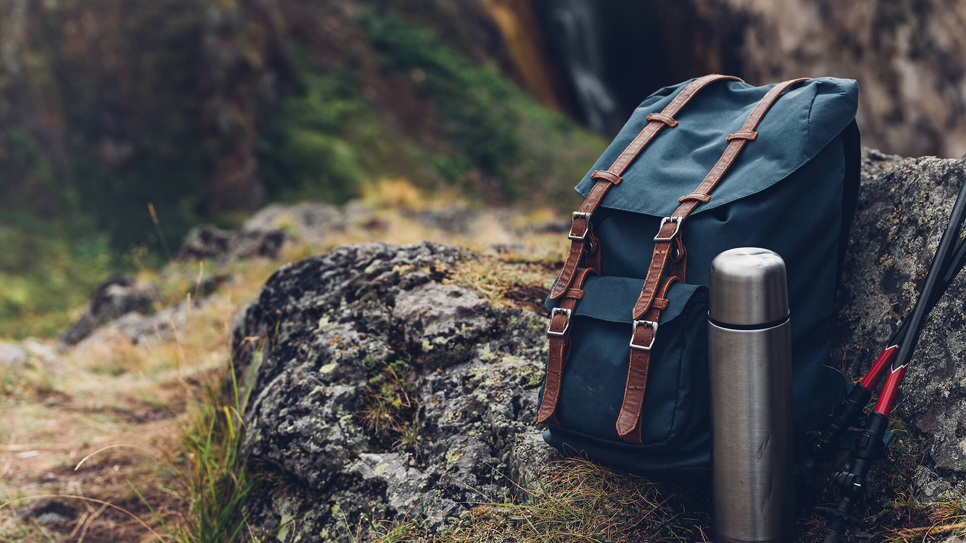backpacking hiking with vacuum flask