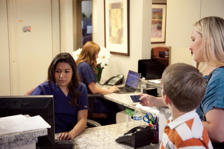 3 Tips To Manage The Front Office Staffing Shortage AdvancedMD